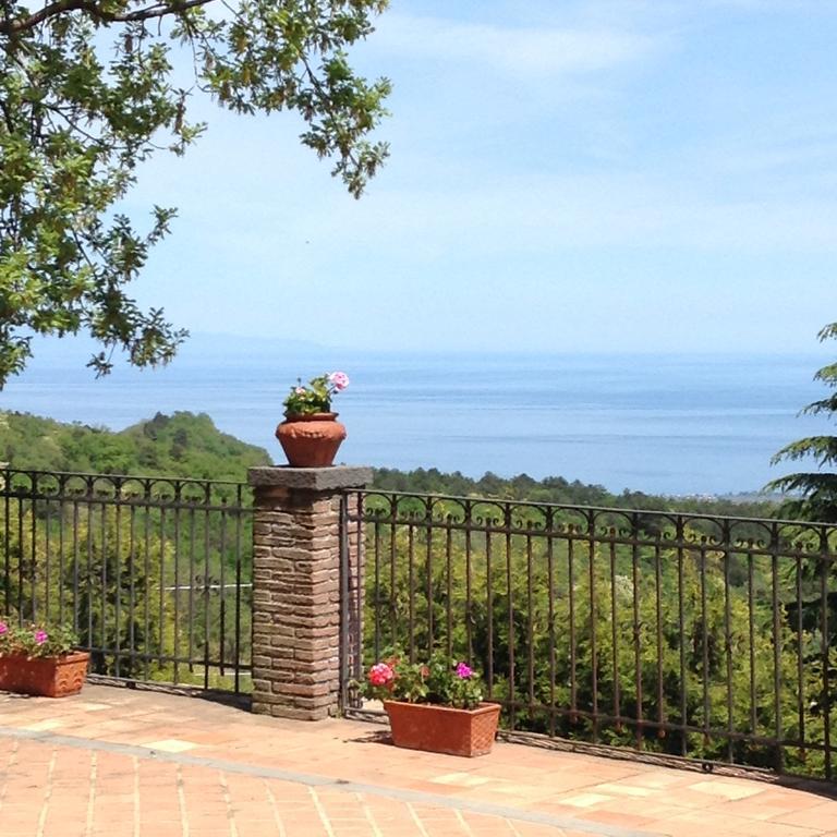 Feudo Algerazzi Villa Zafferana Etnea Exteriör bild